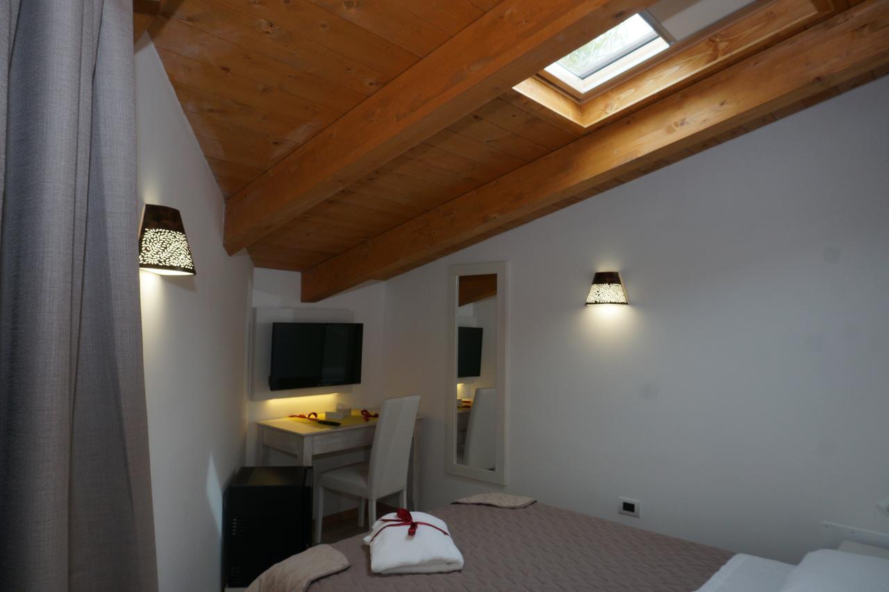 San Pietro Bed and Breakfast Mileto Exteriör bild