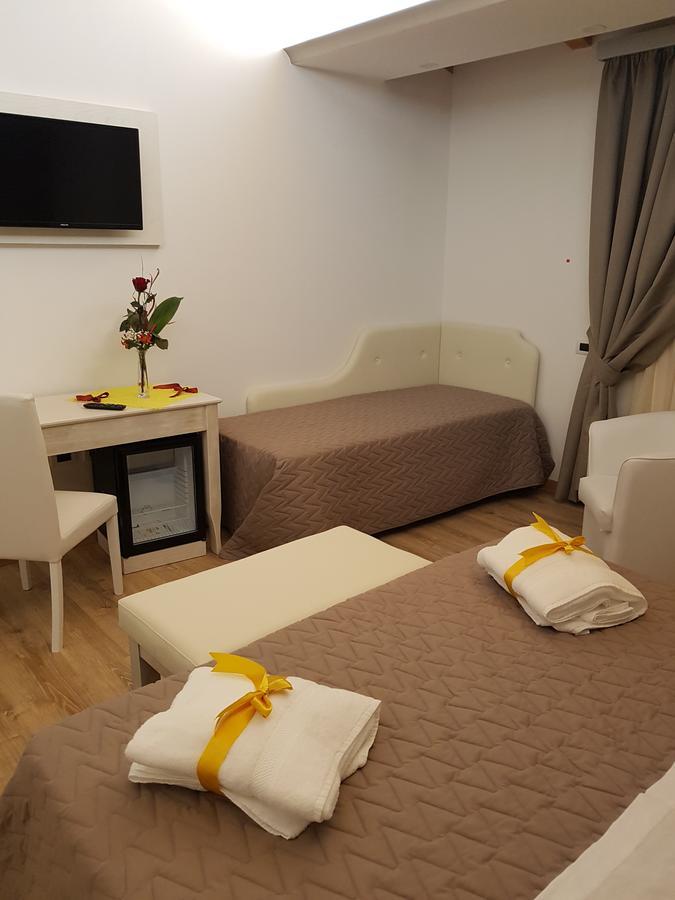 San Pietro Bed and Breakfast Mileto Exteriör bild