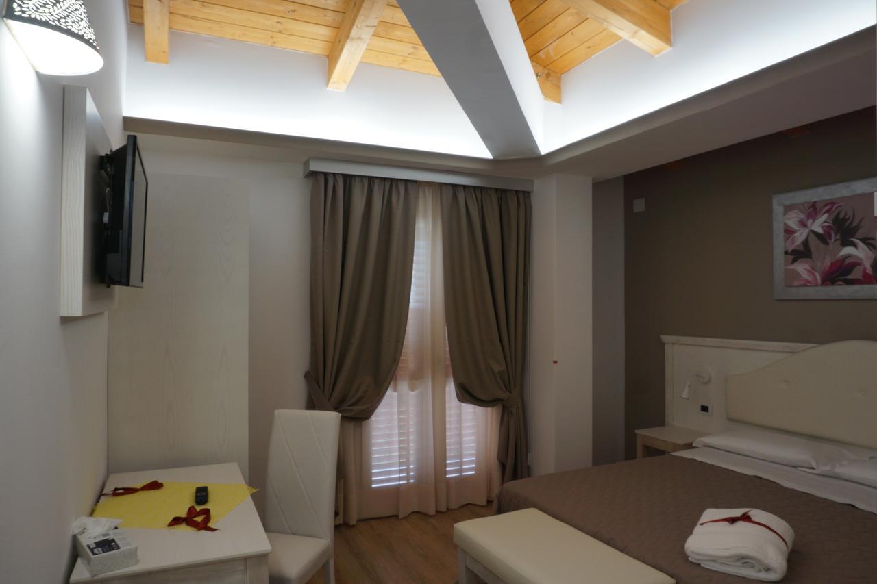 San Pietro Bed and Breakfast Mileto Exteriör bild