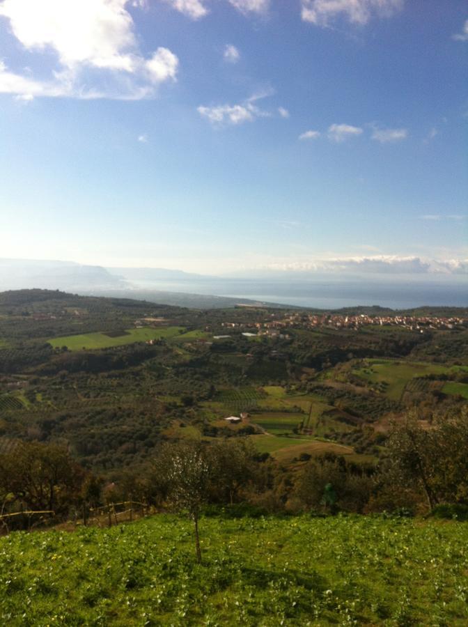 San Pietro Bed and Breakfast Mileto Exteriör bild