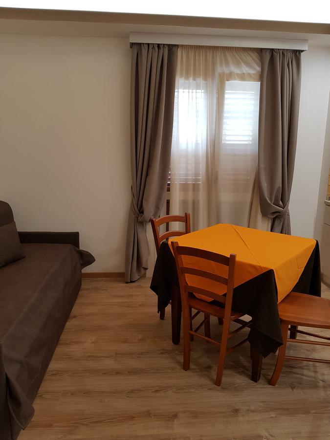 San Pietro Bed and Breakfast Mileto Exteriör bild