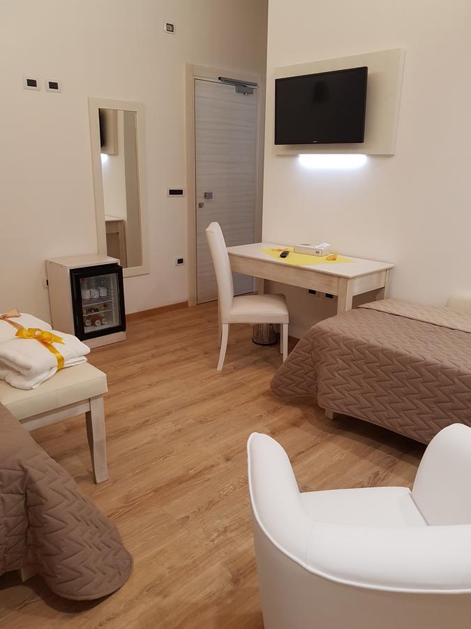 San Pietro Bed and Breakfast Mileto Exteriör bild