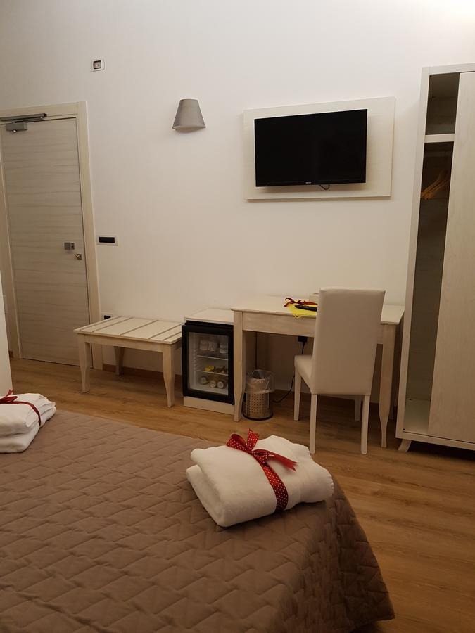 San Pietro Bed and Breakfast Mileto Exteriör bild