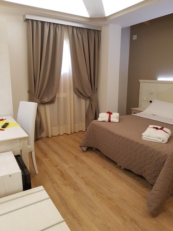 San Pietro Bed and Breakfast Mileto Exteriör bild
